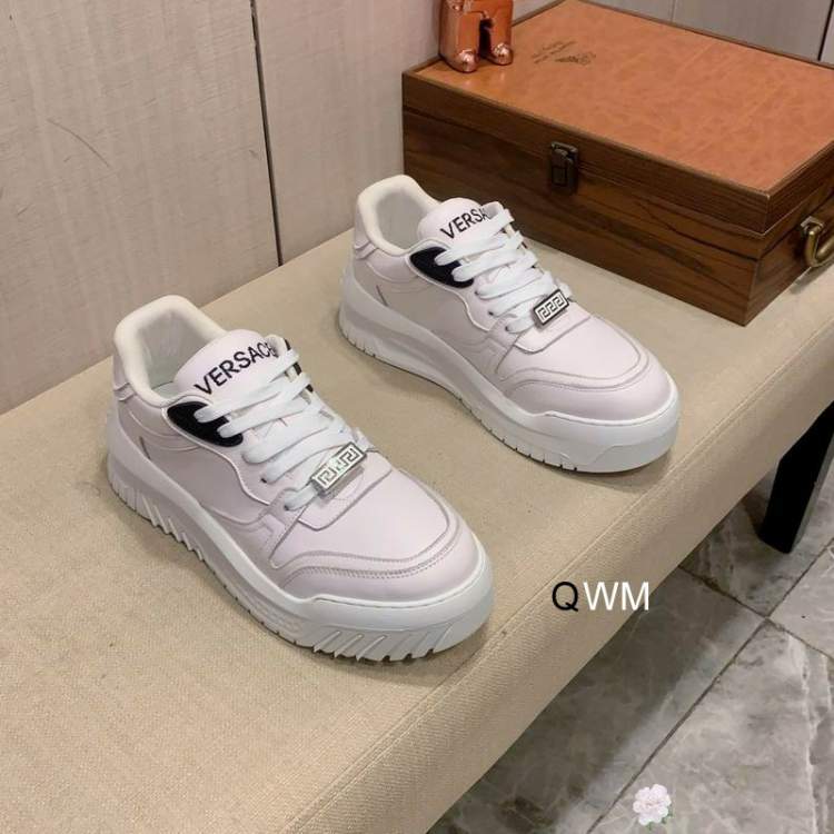 Picture of Versace Shoes _SKUVersacesz38-45WM120120387
